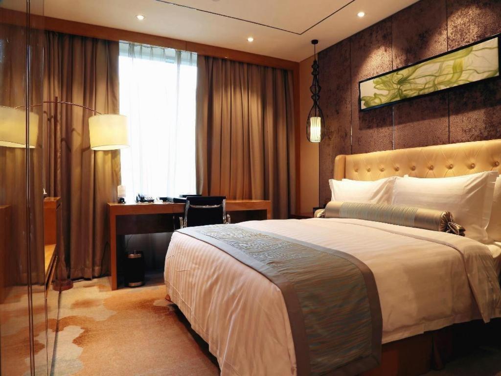 Lia! Beijing Hotel Екстер'єр фото