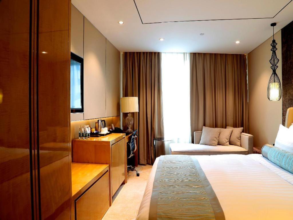 Lia! Beijing Hotel Екстер'єр фото