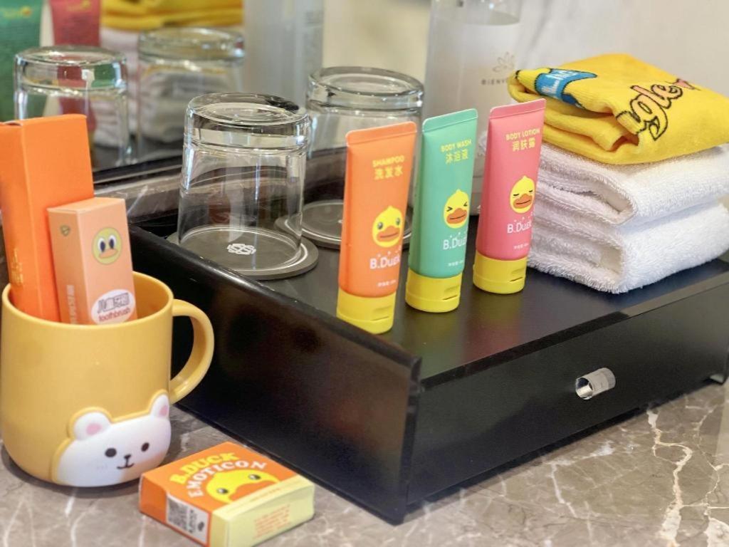 Lia! Beijing Hotel Екстер'єр фото