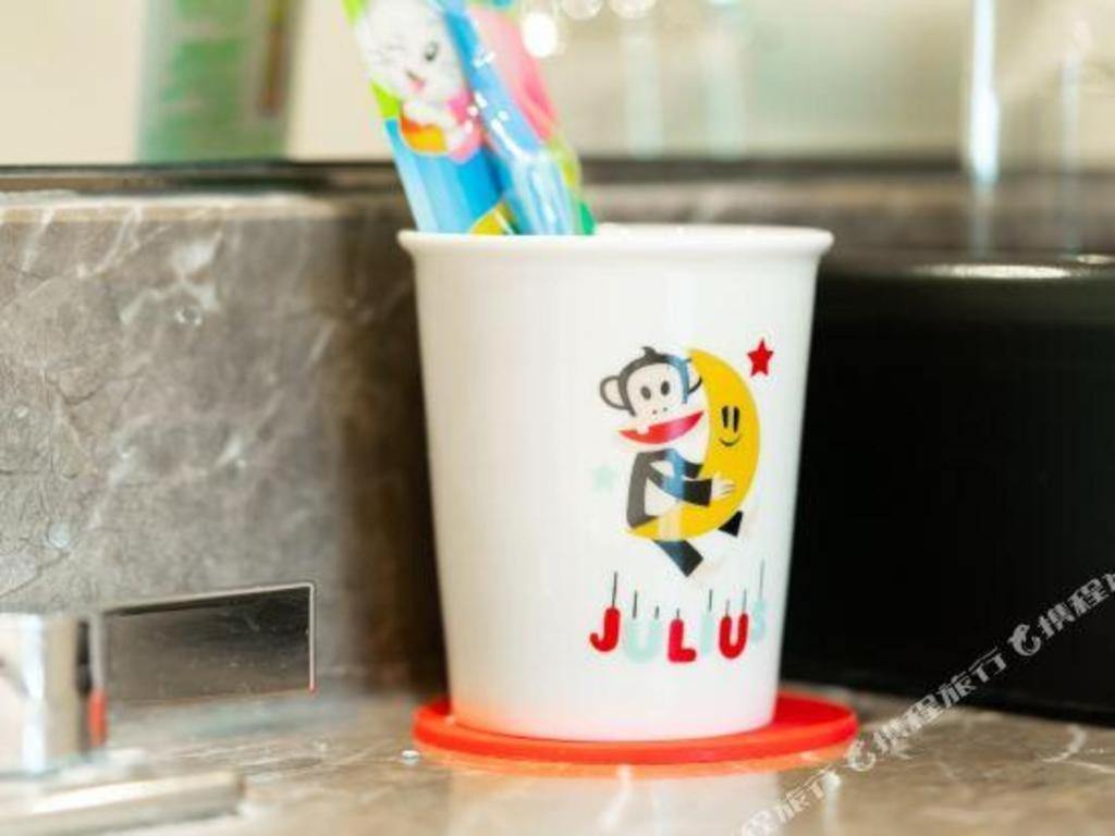 Lia! Beijing Hotel Екстер'єр фото